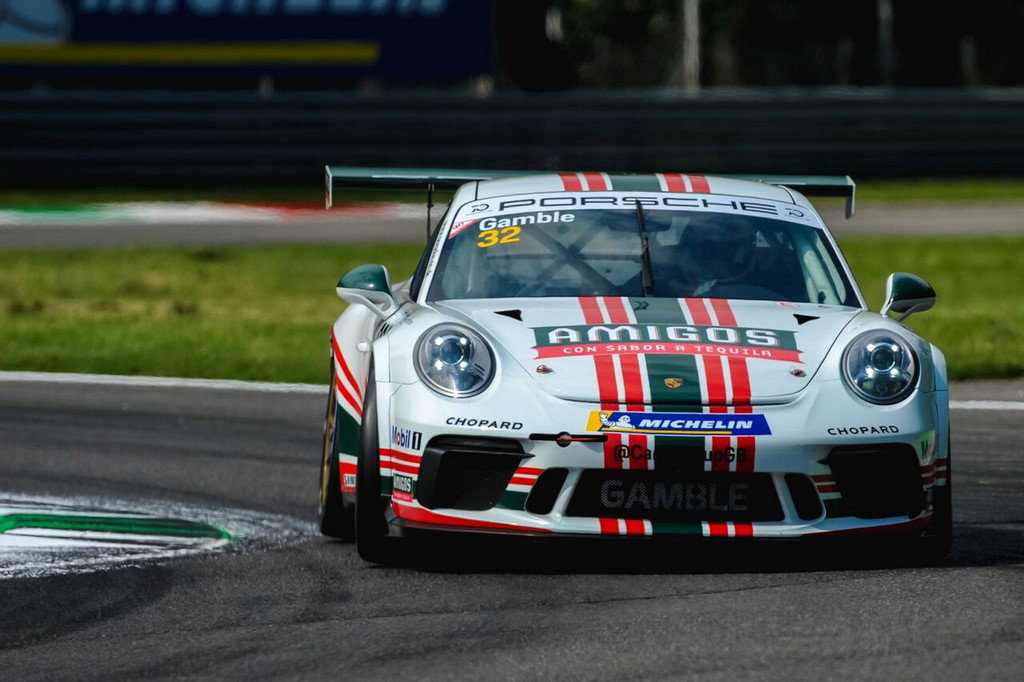 PCCGB Monza: Zamparelli escapes pile-up to win opening Monza race
